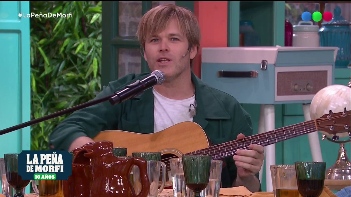 🎤 Benja Amadeo nos canta 'El Mensaje', una de las canciones de su nuevo álbum 👏 🧉 #LaPeñaDeMorfi