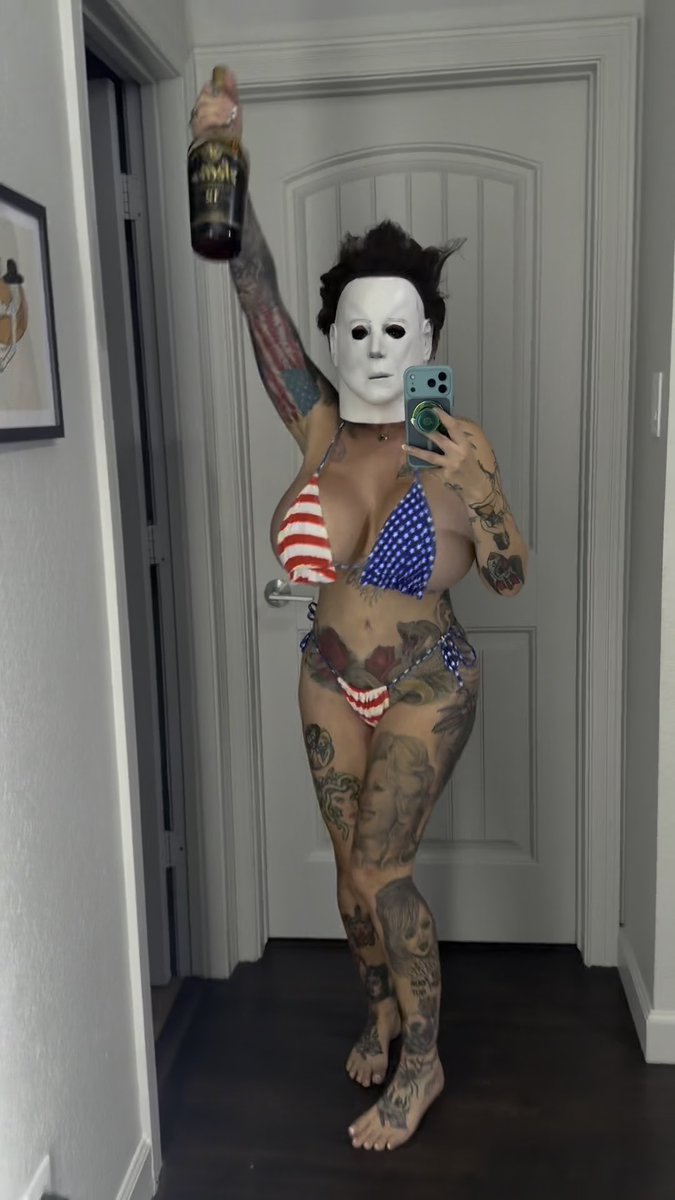 Gave him 2 pours of bourbon before breaking the news that there are 6 personalities in here and Michael Myers gets night shift 😂 🥃