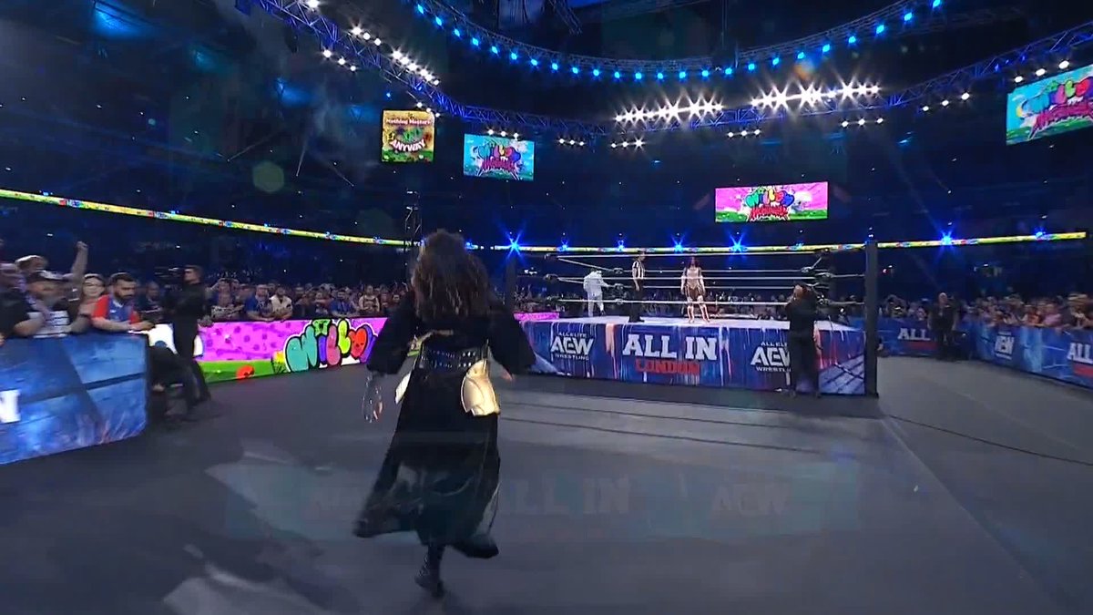 .Renee Paquette has this report ahead of the AEW Women's World Championship Match between @WillowWrestles & Big D Moné! Watch #AEWAllIn London LIVE on HBO Max PPV
