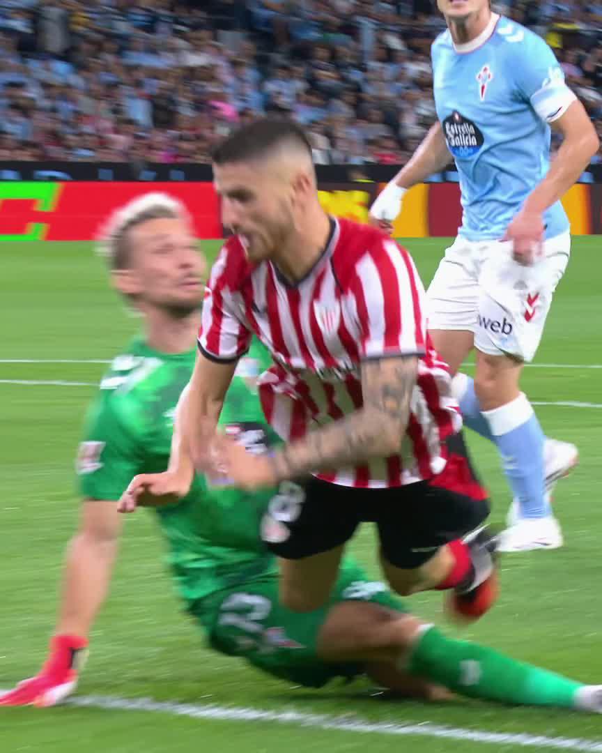 EL JUGADÓN DE SANCET. 😮 CeltaAthletic | LALIGAHighlights | VUELVELALIGA