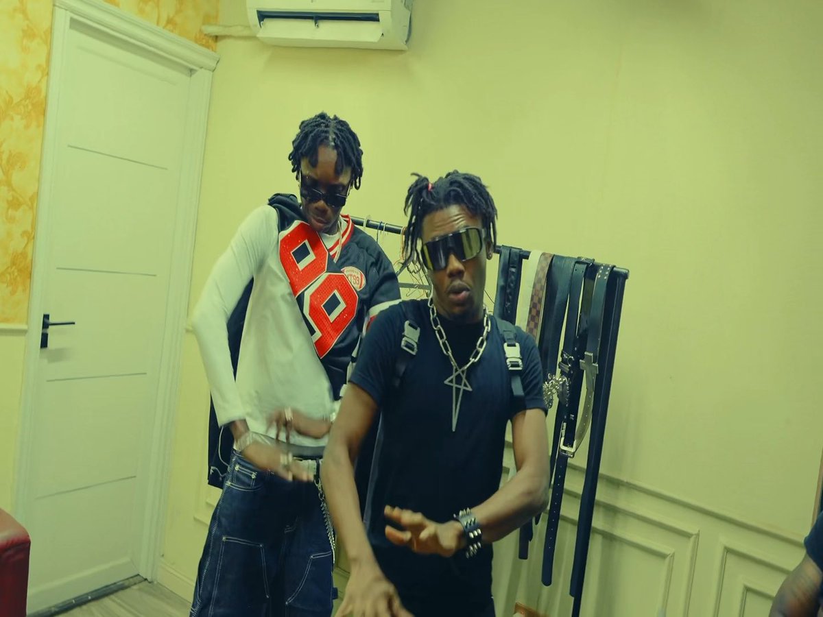 Blaqbonez: Sehski you have 35 Seconds Monochrome: