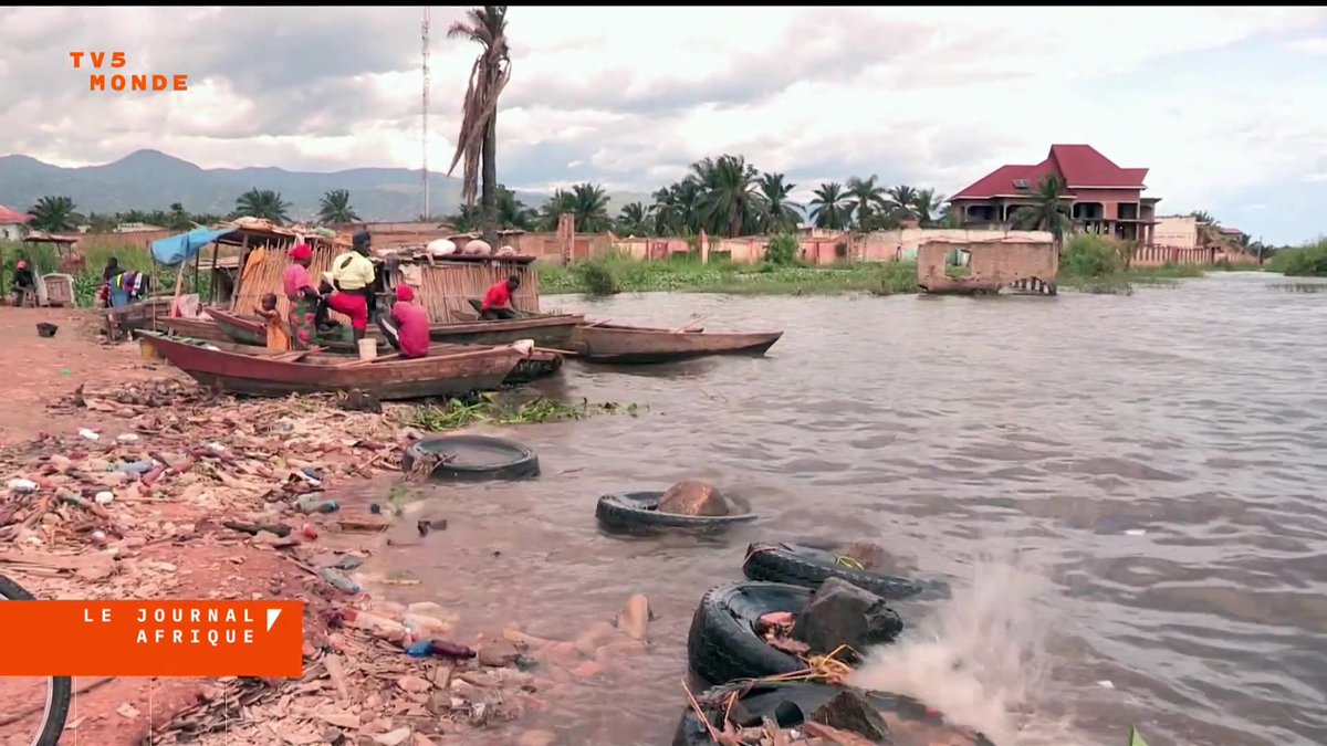 Au Burundi, le lac Tanganyika continue de gagner du terrain. Depuis 2024, la montée des eaux submerge progressivement habitations, routes, plages et infrastructures touristiques.