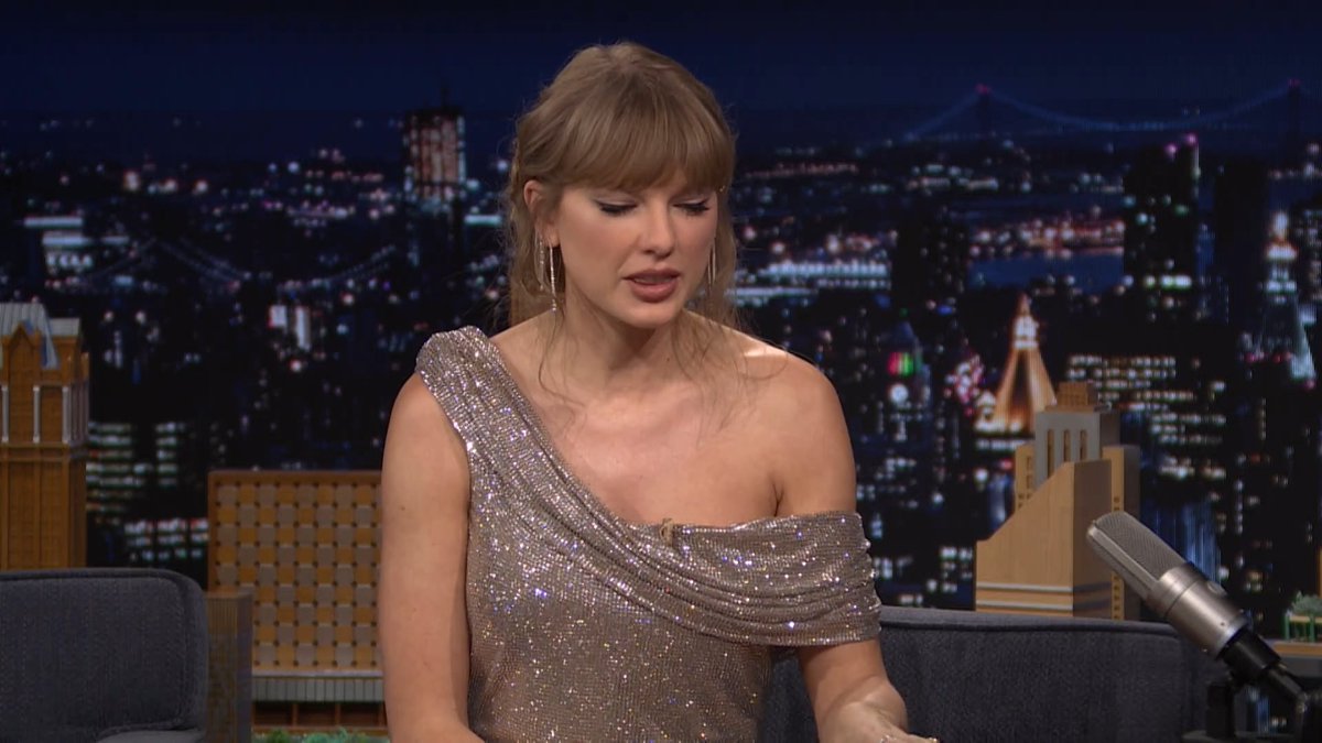 .Taylor Swift reflects on re-recording her albums and buying her masters. #TaylorOnFallon #FallonTonight