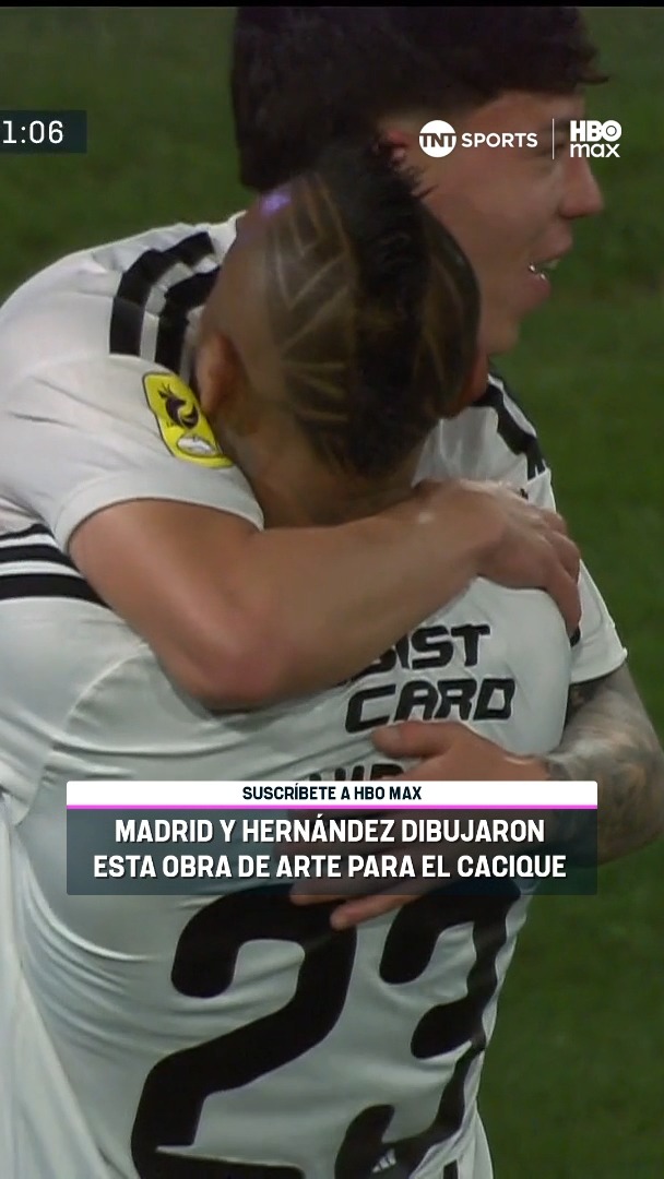 😮💨⚽🤟 ¡El tikitaka de los Albos da frutos en La Ruca! Álvaro Madrid sirvió de gran manera este pase para Leandro Hernández, y el canterano de #ColoColo la picó a lo crack para aumentar la diferencia a favor del Cacique en este #MatchdayDomingo. ¡Disfruta la #LigaDePrimeraMercadoLibre 2026! Suscríbete a #TNTSportsenHBOMax 📲