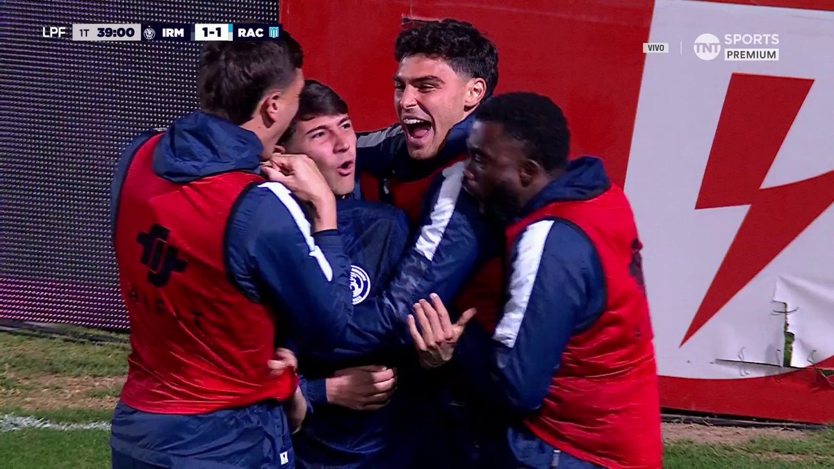 RÍOS CONVIRTIÓ EL EMPATE ANTE RACING Tras una serie de rebotes en el área, el jugador de Independiente Rivadavia puso el 1-1 ante La Academia. #LPFxTNTSports