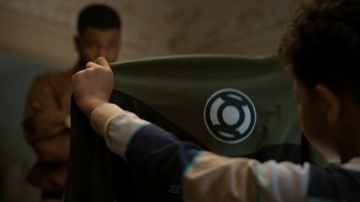 “wait i asked for crayons” he literally just wanted to draw and have a normal childhood… OH THIS IS BREAKING MY HEART #Lanterns