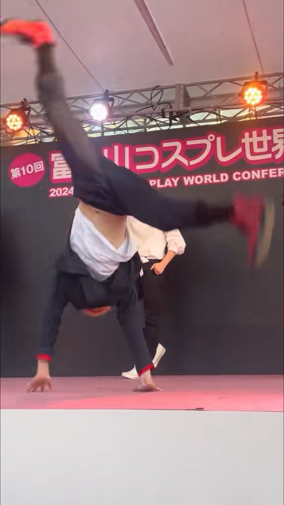 コスパフォでアクロバットする虎杖悠仁🐯