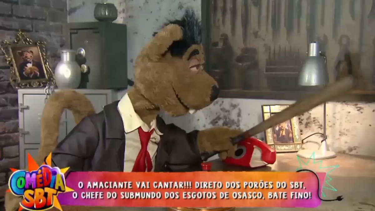 🚨 NÃO TEM COMO! É impossível assistir o #ComediaSBT e não dar risada. Essa cena aqui é simplesmente sensacional de tão engraçada.