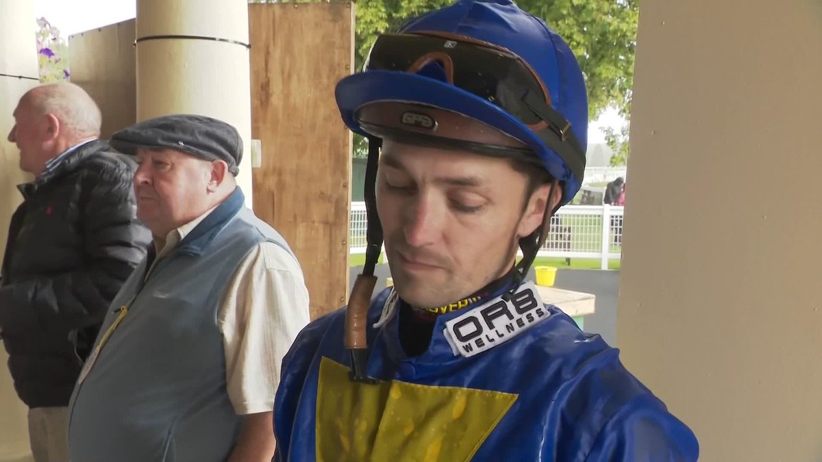 "It's my only ride so I'm not really bothered!" 🤣 Simon Mapletoft caught up with Kevin Stott to get some winning reaction after taking the Ripon Races opener aboard Travellers Girl...
