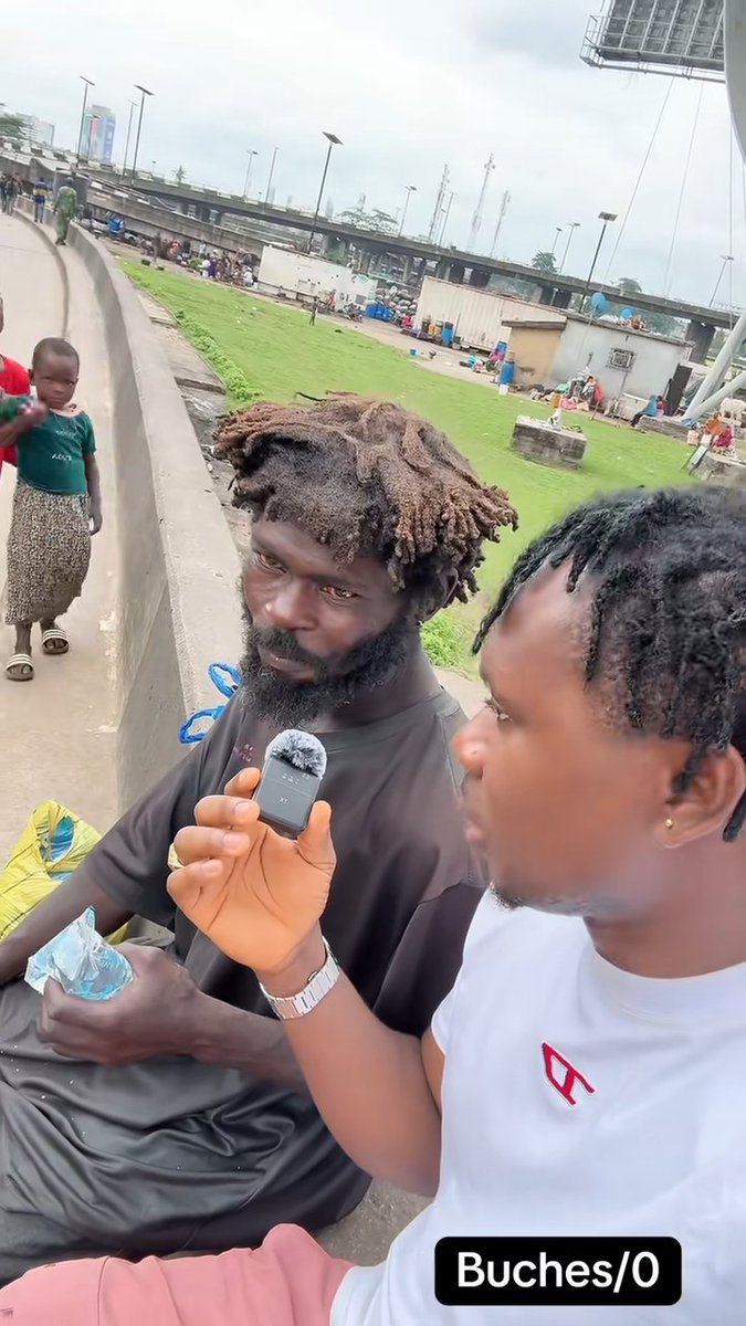 A man shares his encounter with a mentally unstable man he met in Lagos, as the man recounts what led to his current condition😢💔