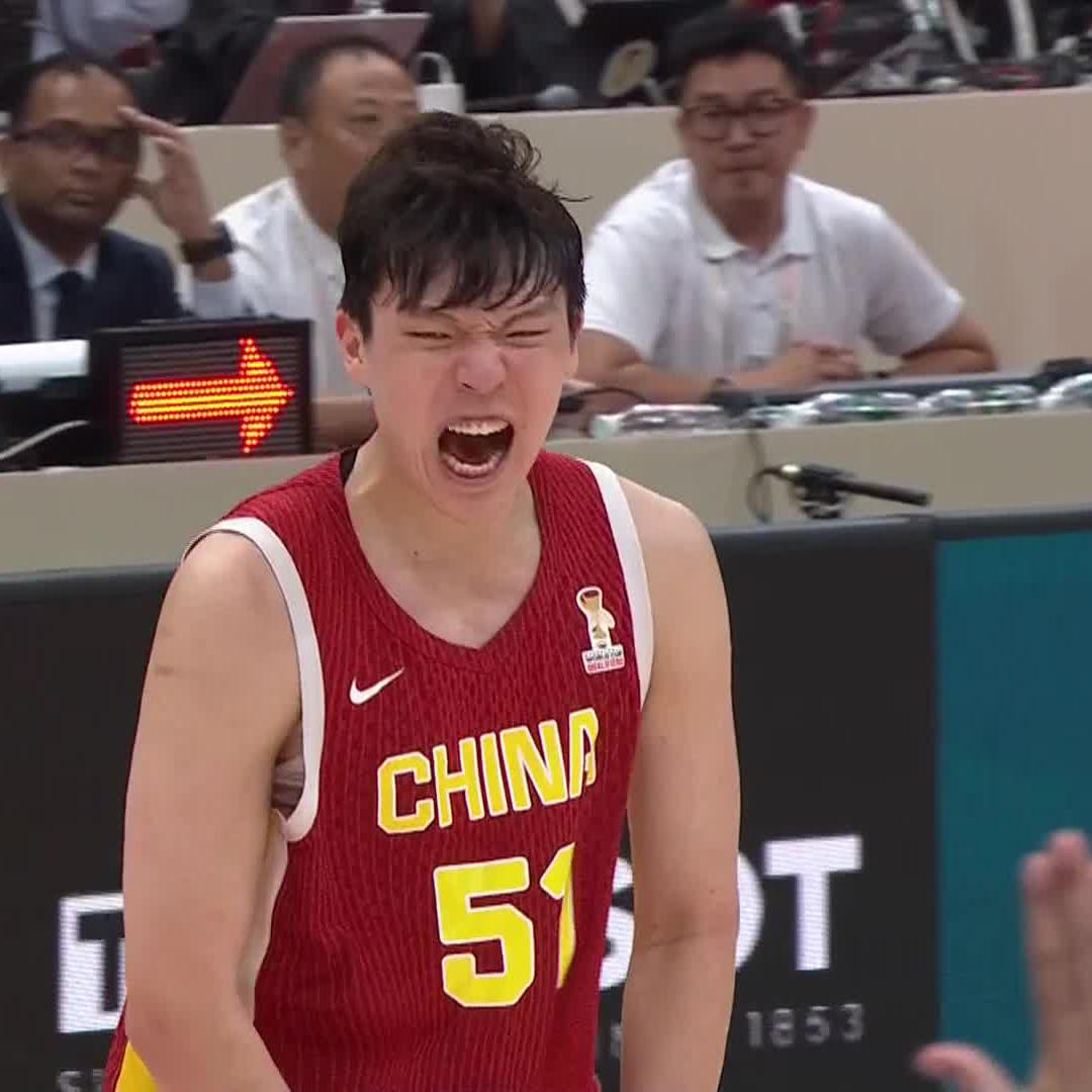 HANSEN YANG. CLUTCH. He gets it done in the post for the go-ahead bucket with under 2 seconds left! ⏰ #FIBAWC x #StepItUp