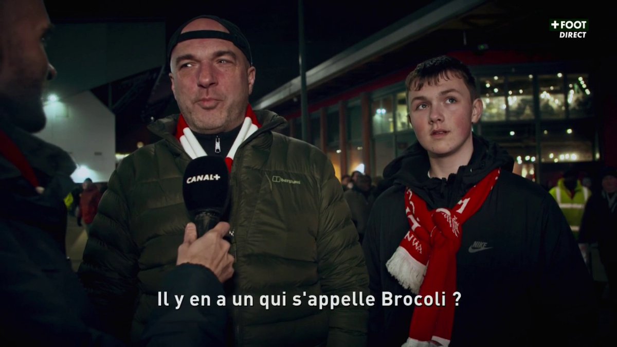 « Il y’en a un qui s’appelle 'Brocoli' ?" 🤣 » Ce supporter de Liverpool qui vannait Bradley Barcola 🇫🇷, nouveau joueur des Reds, quand les Reds affrontaient le PSG. 😭🥦 🎥 CANAL+ Foot