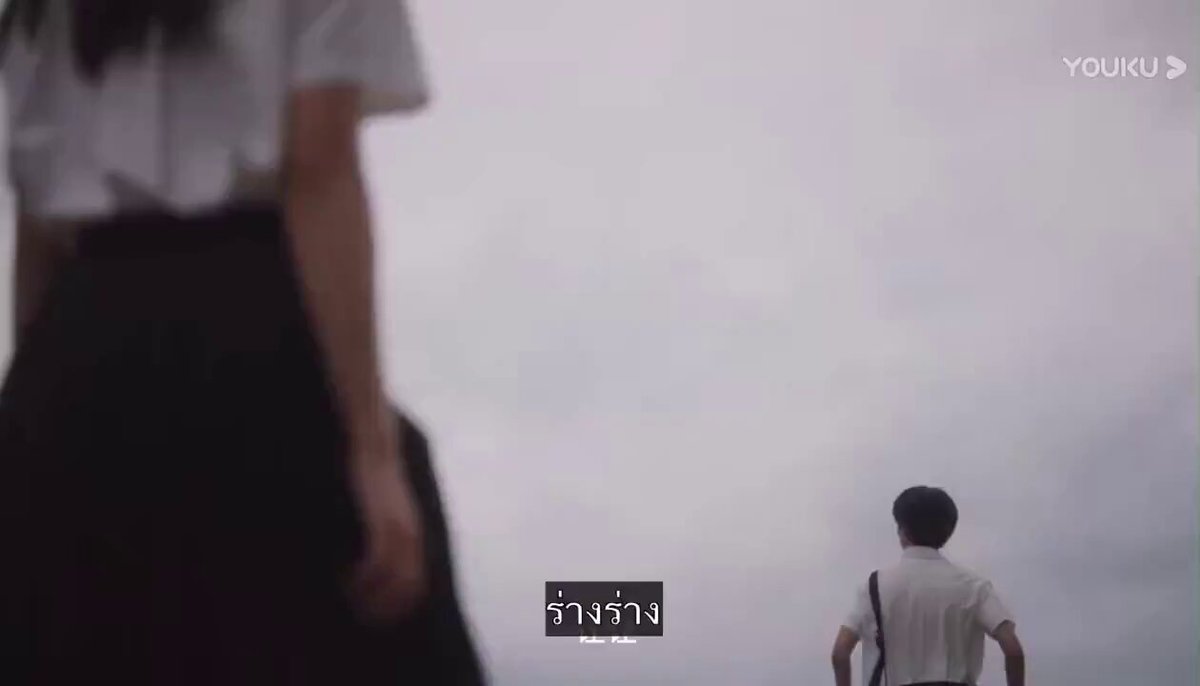 “ถ้าโชคชะตาบอกฉันล่วงหน้า ว่าฉันจะได้มาเจอกับคนแบบนี้ งั้นฉันจะเลือกรู้จักเธอเร็วกว่านี้จะได้ไหมนะ” #WhenIFlyTowardsYou ♡