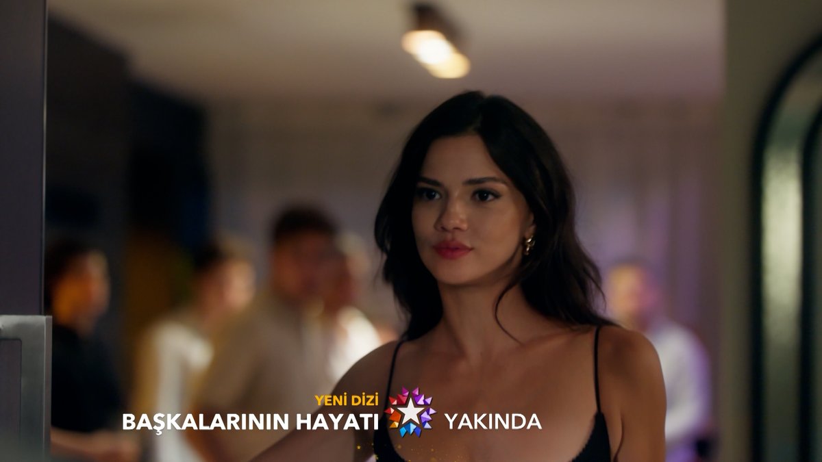 Başkalarının Hayatı I 1. Bölüm 4. Tanıtım “Ben o soyadı istiyorum!” 🔥 #BaşkalarınınHayatı yakında Star’da. Başkalarının Hayatı AY YAPIM