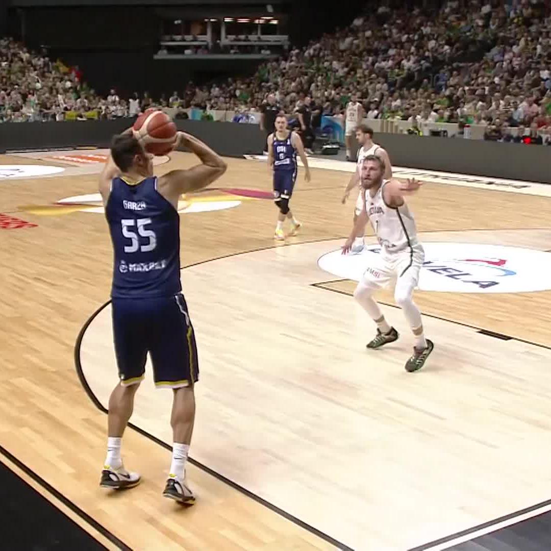 Don't expect him to miss that. 🎯 Luka Garza converted on 43% of his triples last season. #FIBAWC | #StepItUp