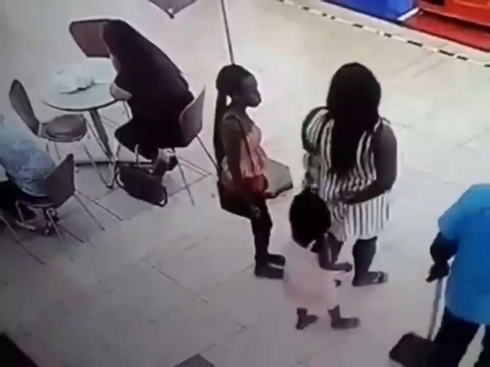 Dites-moi que je suis dans un rêve profond 💔⚰️🚫