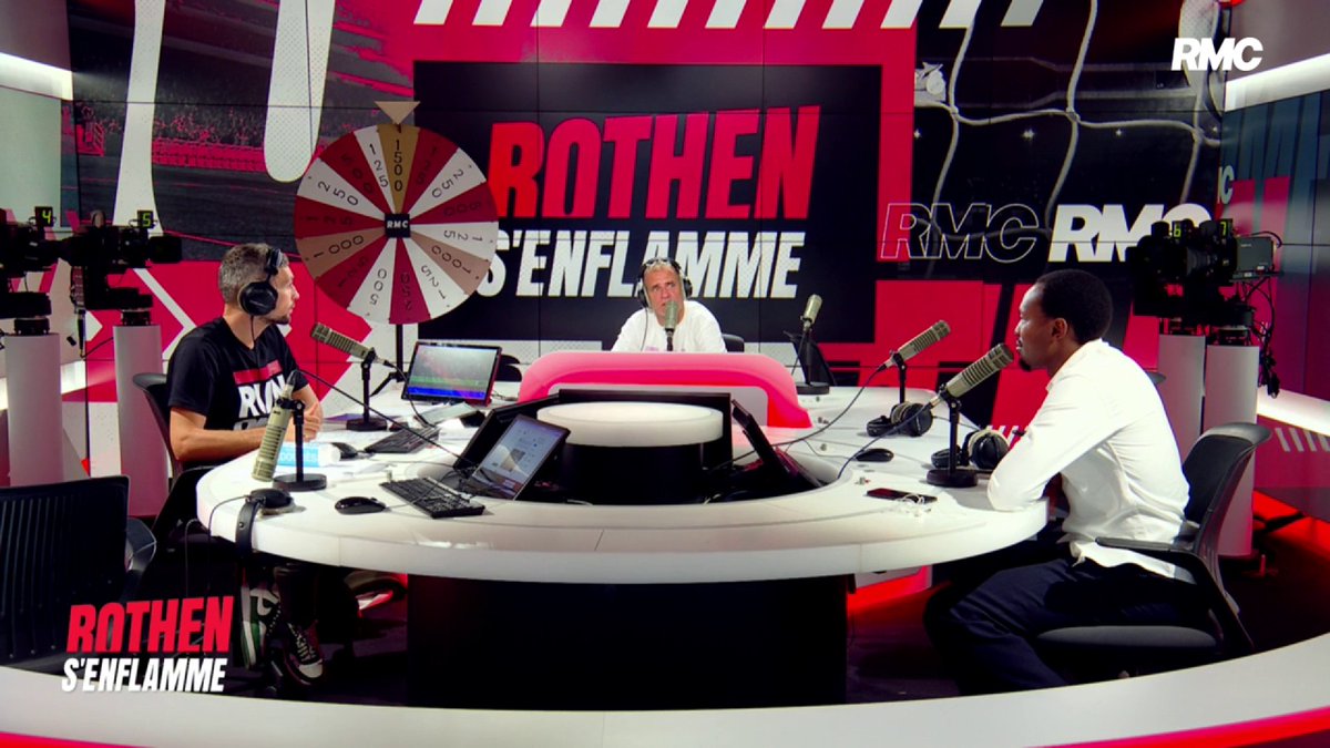 ๐ด๐ต Dugarry sur la prolongation de Dembรฉlรฉ au PSG : "Je pense que c'est plus une chance pour Dembรฉlรฉ que pour le PSG. Il est dans un environnement ultra favorable. Il a un traitement de faveur, mais qui est justifiรฉ. Il n'a fait que 20 matchs la saison derniรจre. Si Paris lui fait autant confiance, c'est parce qu'ils voient tous les efforts qu'il fait. Il n'aurait pas autant de passe-droits ailleurs."