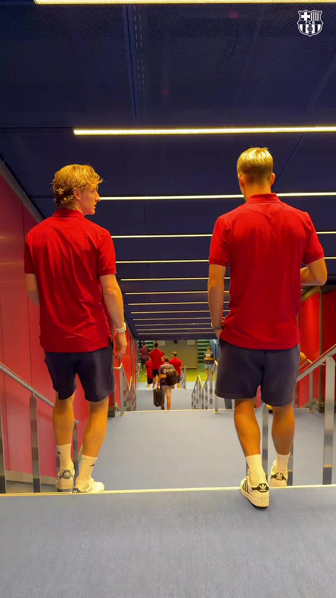 Join Olmo and Gordon on their way to the pitch ๐ฑ