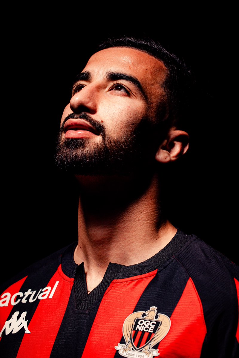 C'est son football.