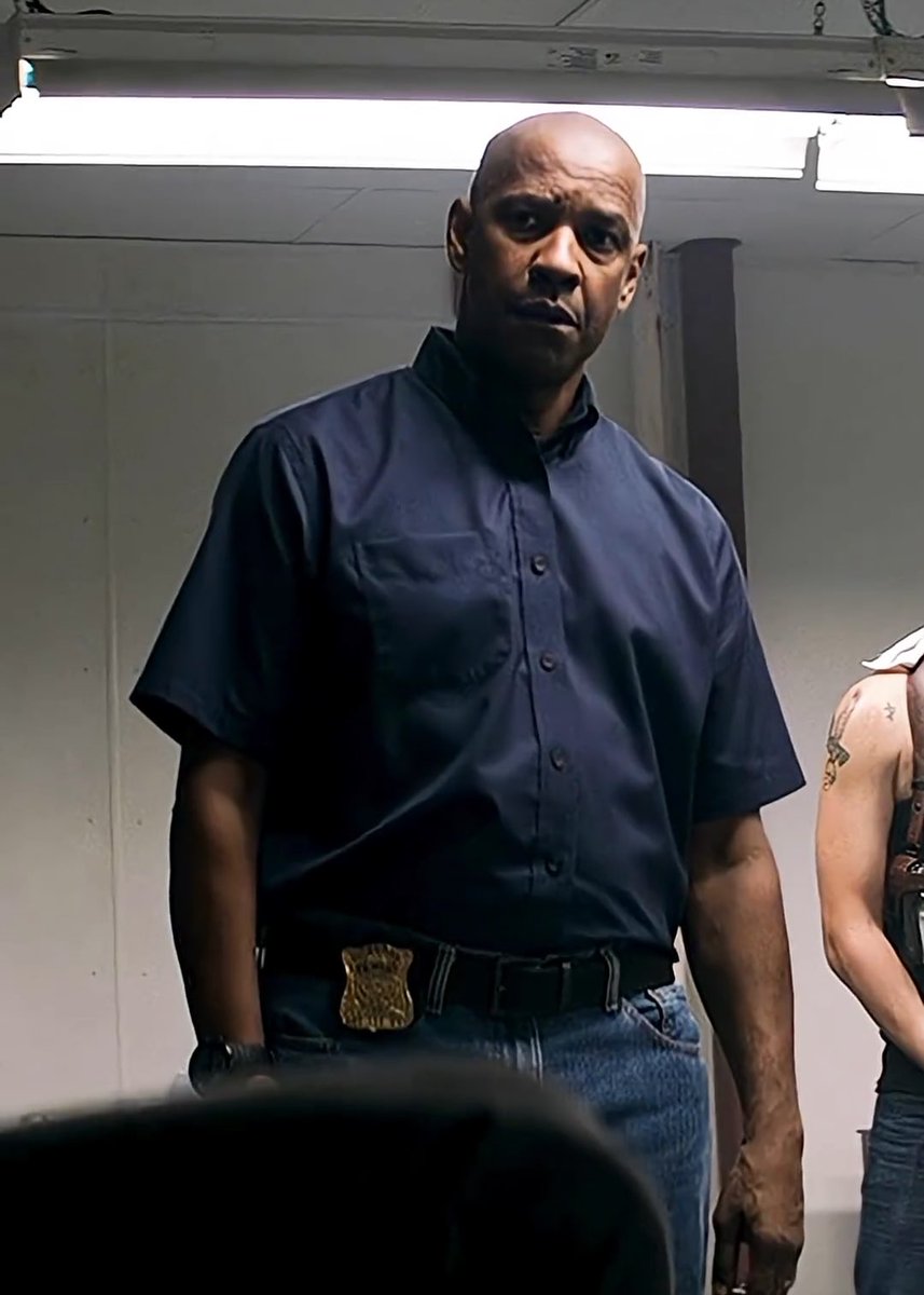 This scene of Denzel Washington disarming a gun under 2 seconds is forever GOATED.