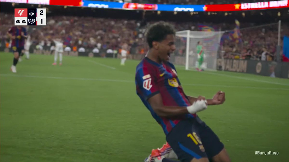 LAMINE YAMAL. TOP BINS. WHAT A GOAL.