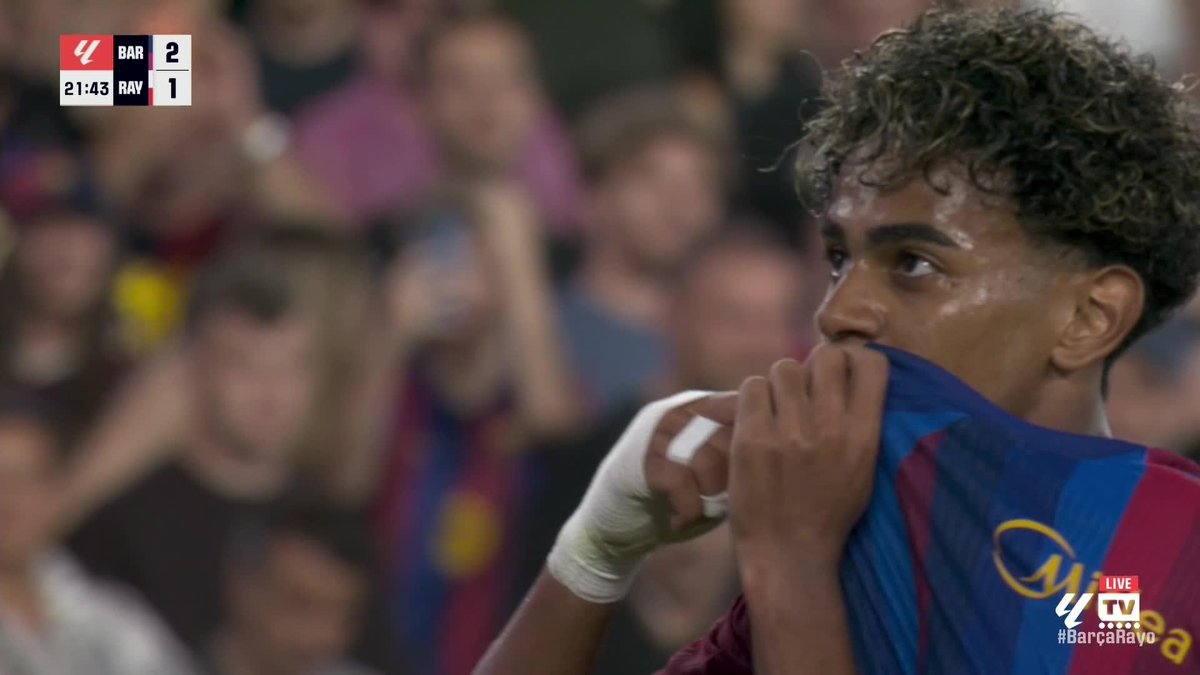 Lamine Yamal with a moment of pure quality! 🔥 Barcelona's star winger follows Raphinha's goal with an incredible strike 🤩