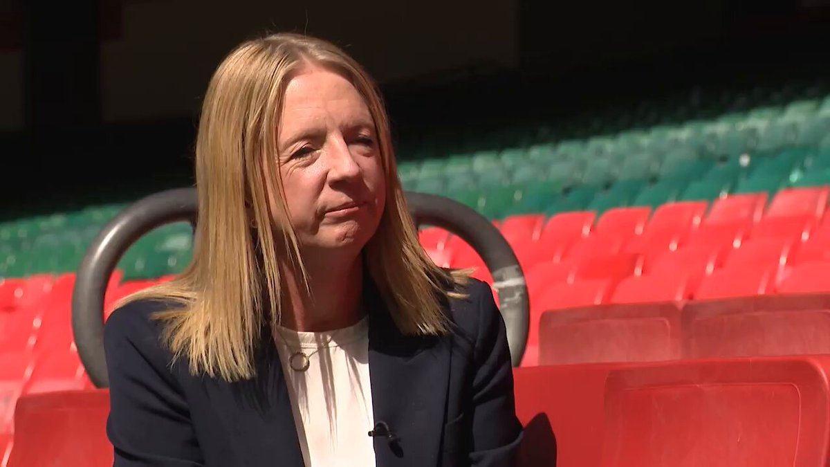 1/ The WRU says its decision to leave just one professional team in west Wales was evidence-led. I asked CEO Abi Tierney why that evidence hadn't been published. She said it had. When I asked her to confirm that, she paused the interview. 👇