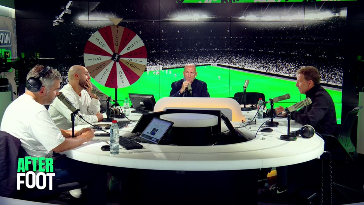 - Daniel Riolo : "L'OM doit totalement se réinventer économiquement. La priorité est la Ligue 1, ne pensez même pas à l'Europa League." - 𝚆𝚊𝚕𝚒𝚍 𝙰𝚌𝚑𝚎𝚛𝚌𝚑𝚘𝚞𝚛 : "Si McCourt laisse l'OM végéter avec le petit Abdallah, Nnadi toute la saison... Soit il vend le club, soit il doit être responsable d'une équipe compétitive."