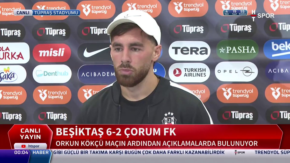 ❓ Archie Brown'un mesajına cevabınız var mı? 🎙️ Orkun Kökçü: Yok, biz o toplara girmiyoruz. Biz kendimize bakıyoruz ama tabii bugün de görmüşlerdir. Özgüvenli bir şekilde gideceğiz oraya. İnşallah orada da üç puanı alıp çıkarız. Bunu daha önce de başardık. Yani biz pek onların ne dediğine bakmıyoruz; kendimize bakıyoruz, kendimize odaklanıyoruz. En önemlisi de zaten bu. Büyük konuşmamak, sonrasında da… Yani iyi olan kazansın.