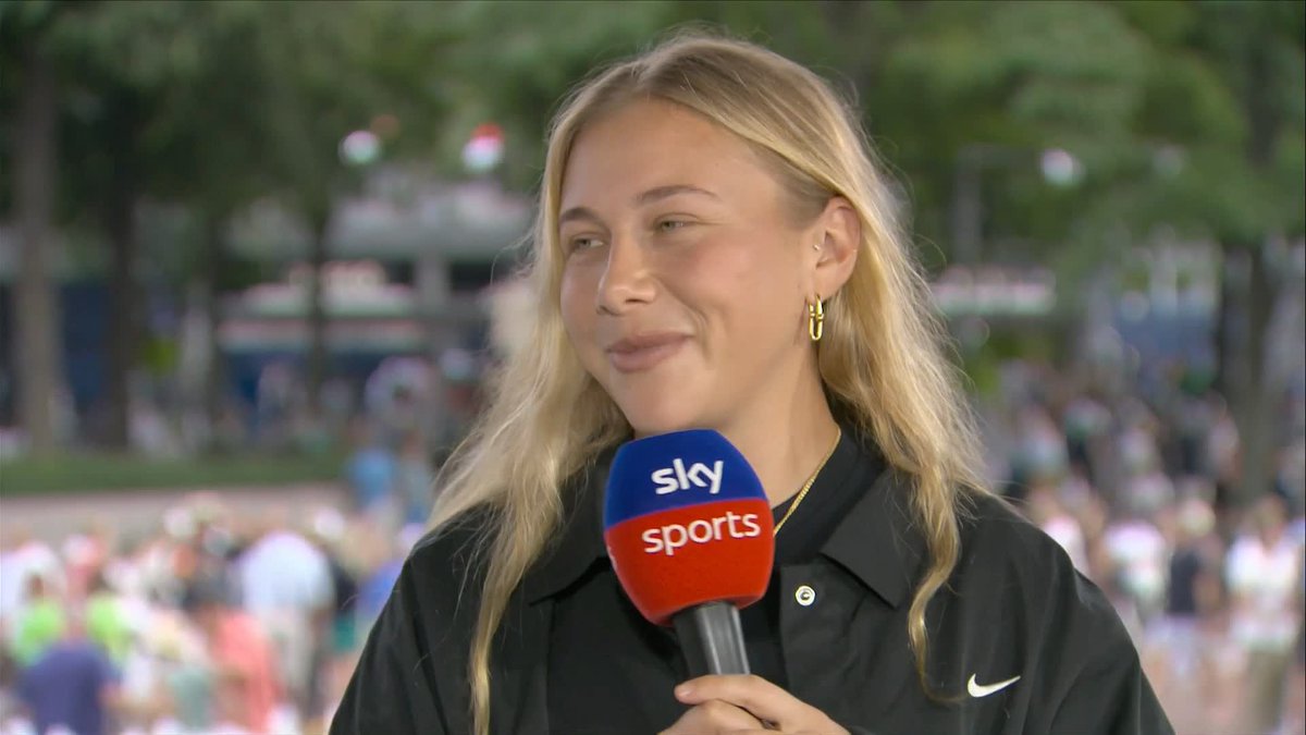 "It's sort of a surprise" 👀 Amanda Anisimova on her birthday plans after winning in the first round of the US Open 🎁