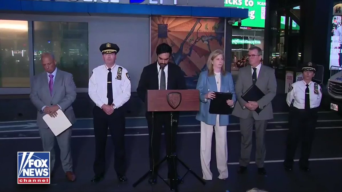 BREAKING: New York City Mayor Zohran Mamdani addresses the deadly Times Square stabbing, saying a woman carrying multiple knives stabbed two people before responding NYPD officers deployed a Taser and opened fire. "I want to thank the NYPD officers who stepped in and prevented a horrific attack from becoming even worse." Mamdani says one victim and the alleged attacker have died, while the second victim remains hospitalized in stable condition.