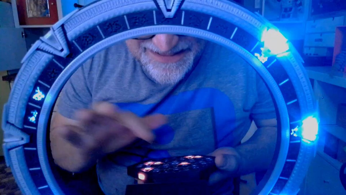 I'm not looking forward to hanging out with my fellow stargate nerds at the fabulous Comic Con Connections at all...how about you?! 📷 #comiccon Winchester Science Centre #stargate