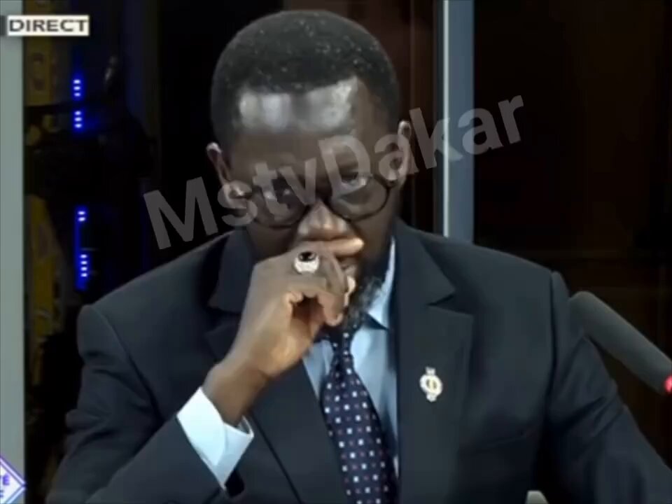 📌arrêté vos menaces, ça ne passe pas avec un parti qui a perdu plus 80 000 voix de 2017 à 2024 qui n'avance jamais, votre préoccupation était de travailler sur cette chute Ousmane SONKO ne peut pas contrôler tous ceux qui sont dans le réseau, yoname nékoussi .