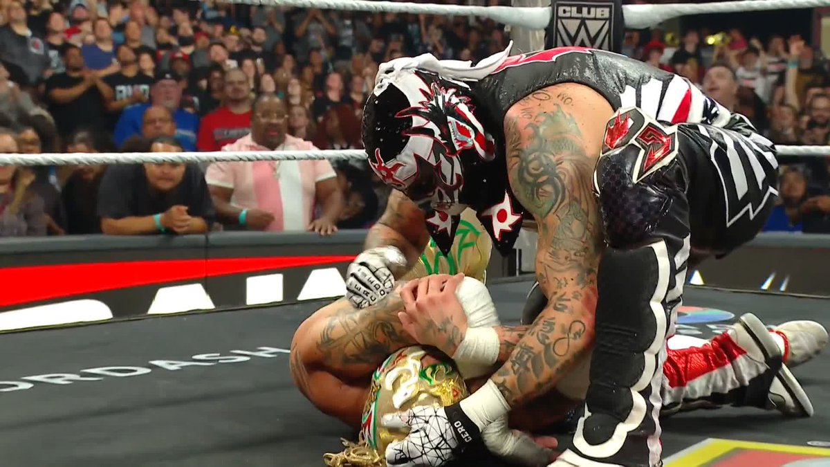 These two gave it absolutely EVERYTHING and are still brothers no matter what!! 👏 PENTA EL ZERO M | REY FENIX WWE