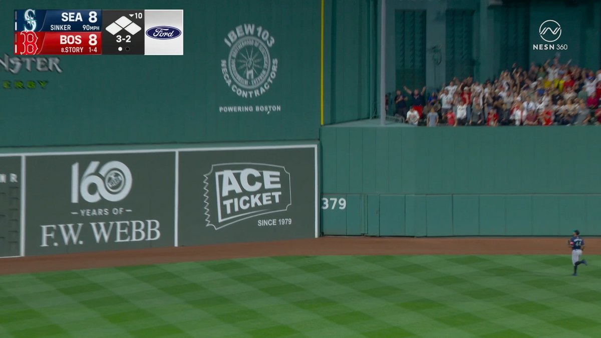 WELCOME BACK TO FENWAY, TREVOR STORY 🙌 THE RED SOX WALK IT OFF 🔥