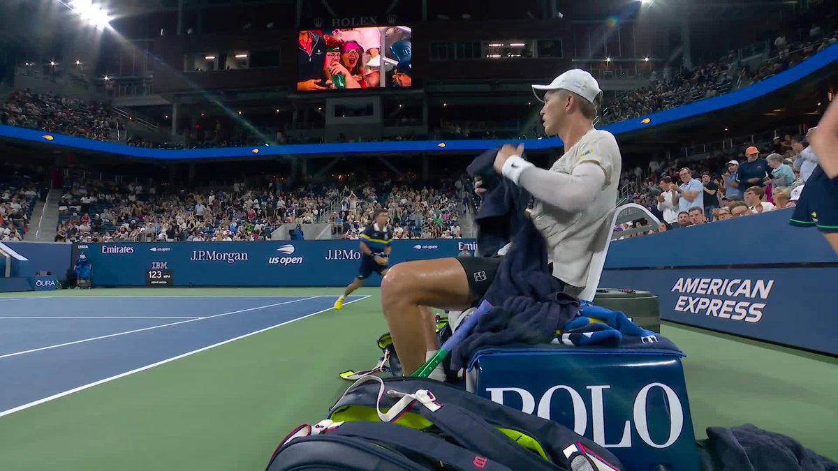 Martin Damm says 'I can't hear you!' He's up two sets to one on Frances Tiafoe 👀