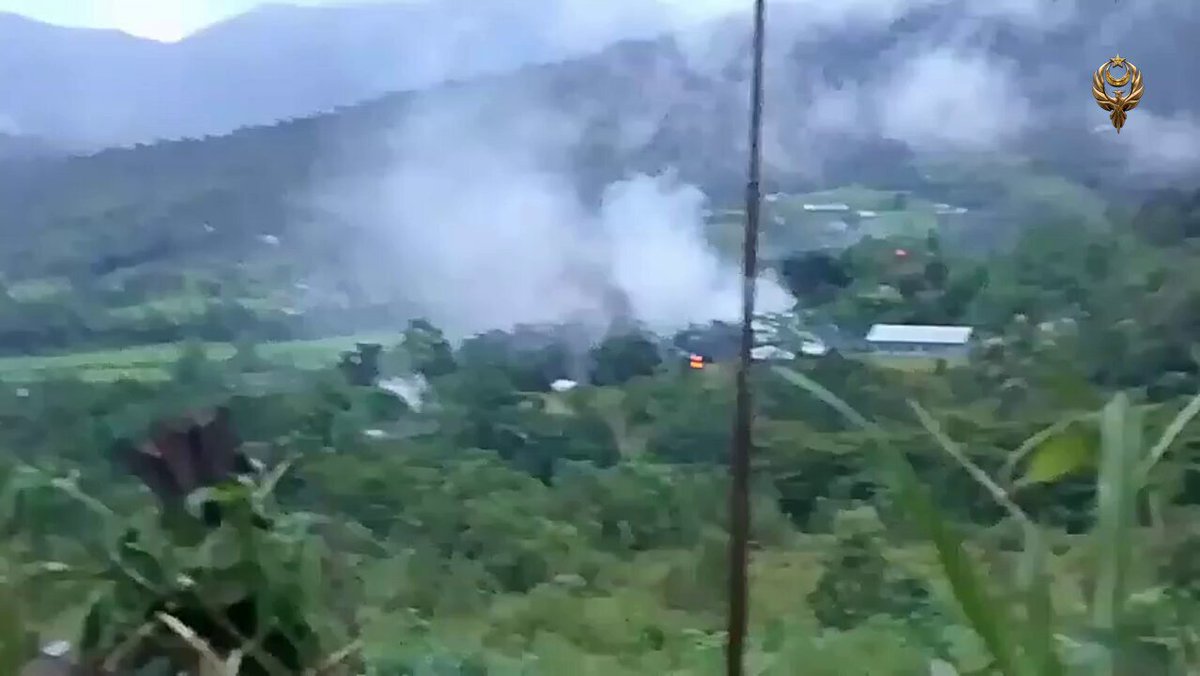 DEADLY ATTACK🚨: A deadly attack was launched by Kuki militants on an Indian Army (CRPF) convoy in Imphal, Manipur. Heavy firing and explosions have been reported over the past 2 hours. Preliminary reports indicate that dozens of Indian Army personnel have been killed in the ongoing clash. Further details are awaited.