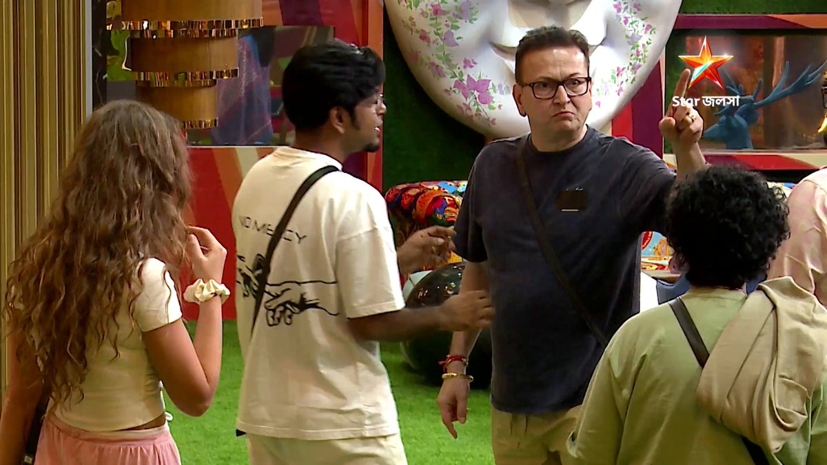 কোন মোড় নিল ভরত-তনুশ্রীর ঝামেলা? আজ 9:30 PM — Bigg Boss বাংলা | JioHotstar ও স্টার জলসা-এ। #JioHotstar এ দেখতে ক্লিক করুন - | Unlimited entertainment, Free on JioHotstar. Live 24×7| **শর্তাবলী প্রযোজ্য |