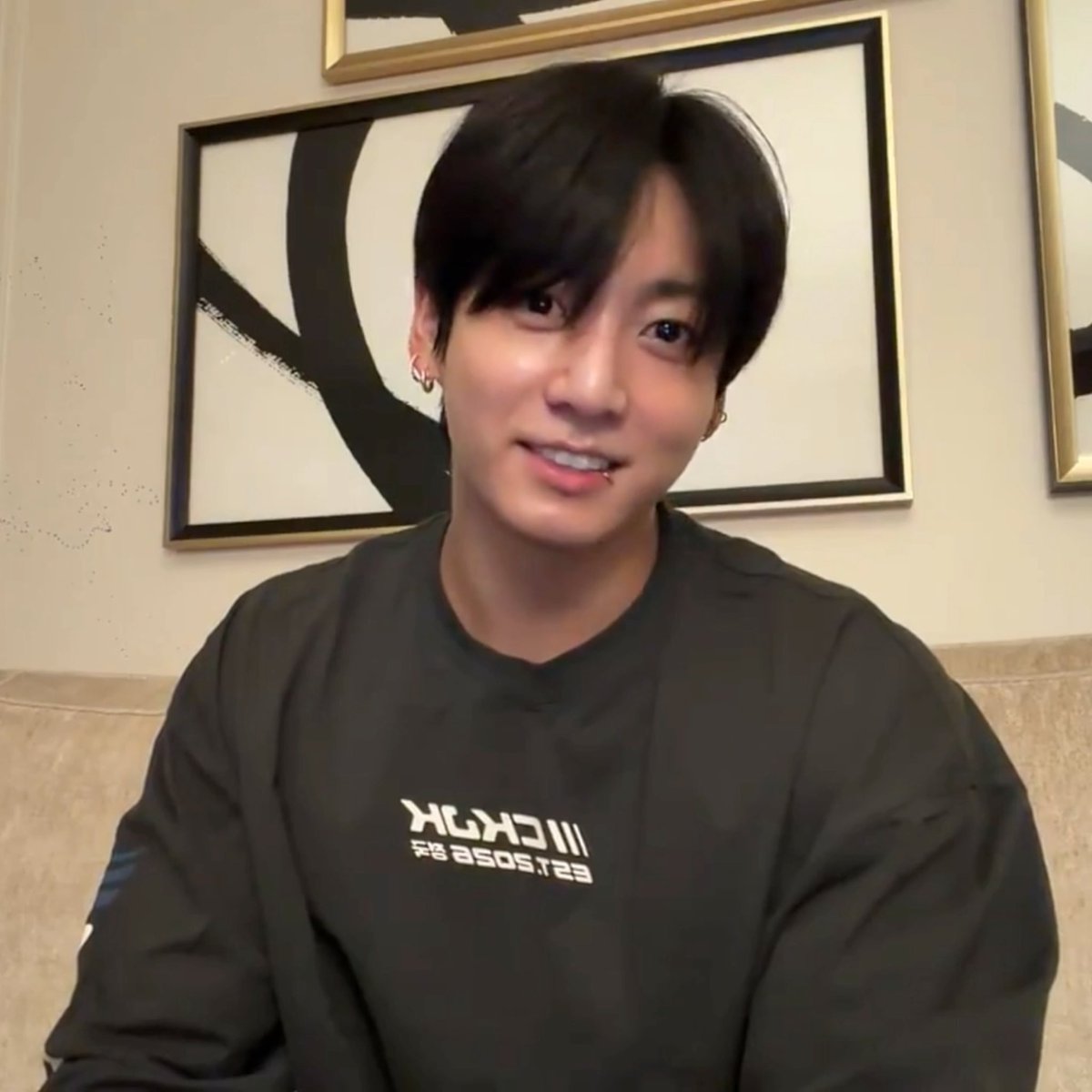 jungkook: “think of me as a fun friend and watch over me.” ❤️🩹