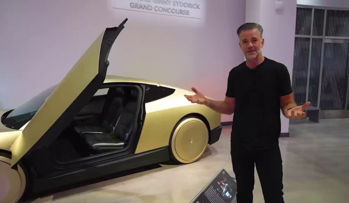 Ladies and gentlemen, I would like to introduce the fully autonomous driving vehicle produced by Tesla.