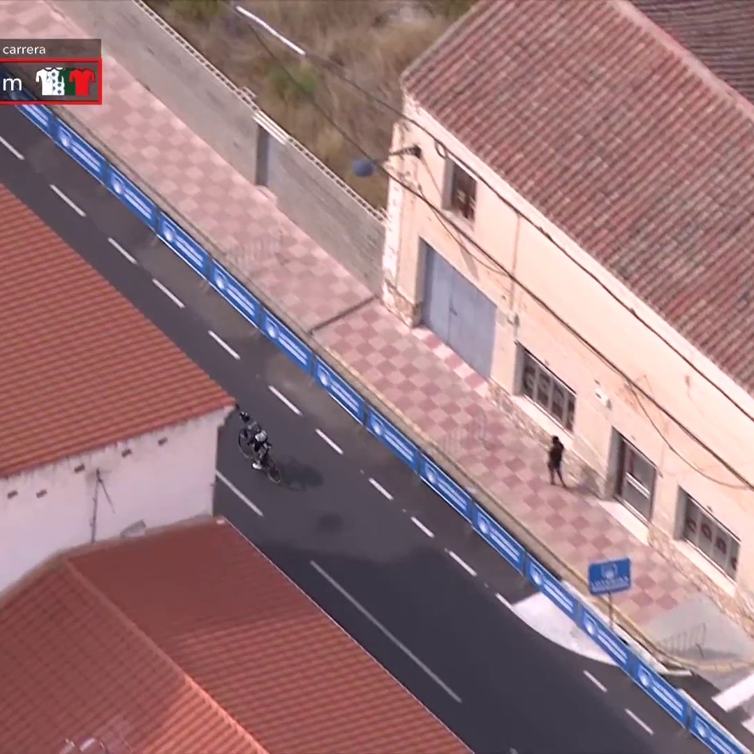 LE GROS COUP DE BASTIEN TRONCHON ! Le Français remporte la 10e étape de #LaVuelta26
