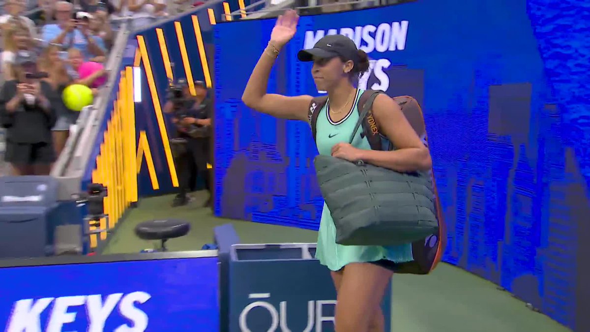 First match on Ashe! 2017 finalist Madison Keys takes on Alina Korneeva.