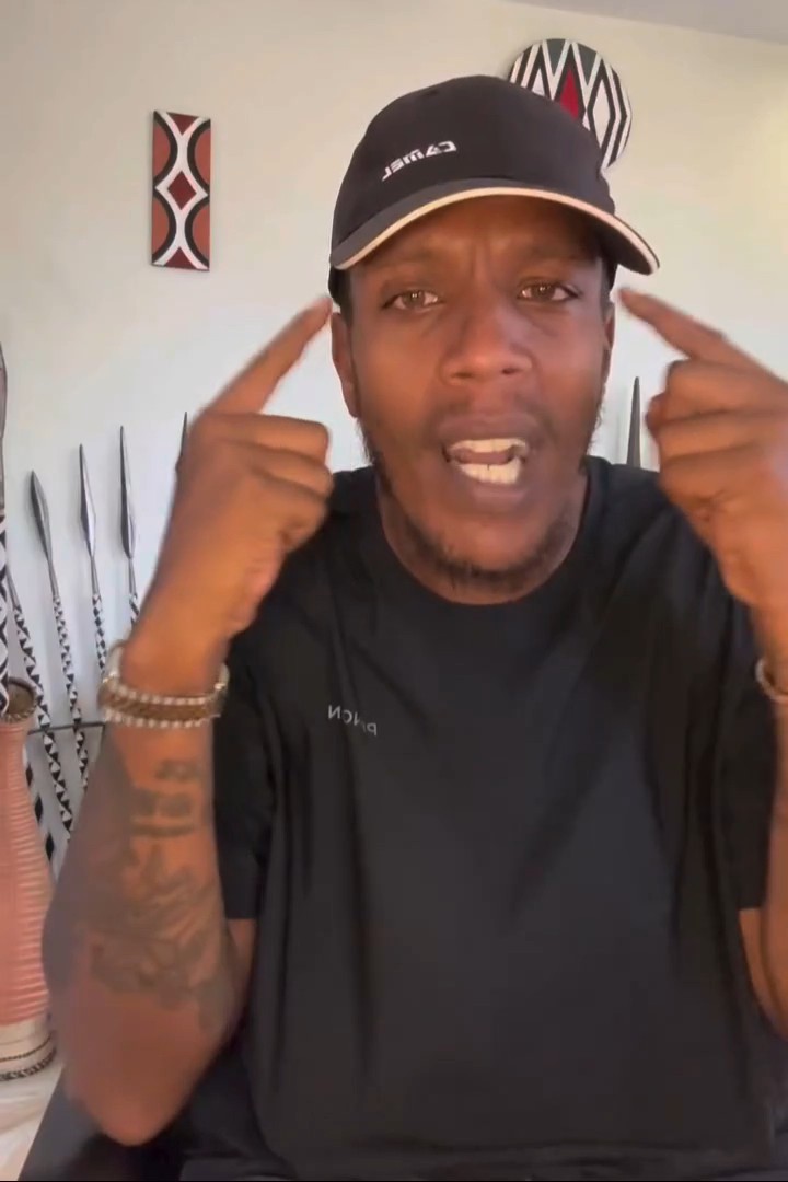 Umuhungu wa Albert ariyiziye