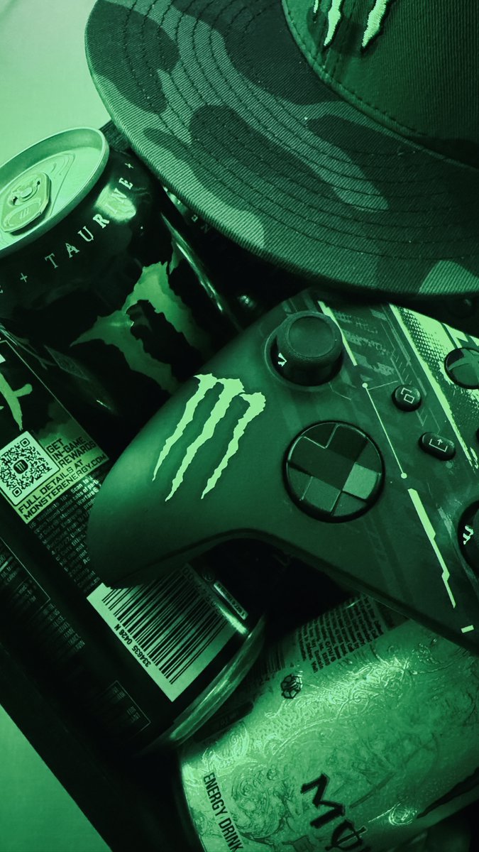 we’re back 👀 #MonsterEnergy #MonsterGaming #CallofDuty #MW4