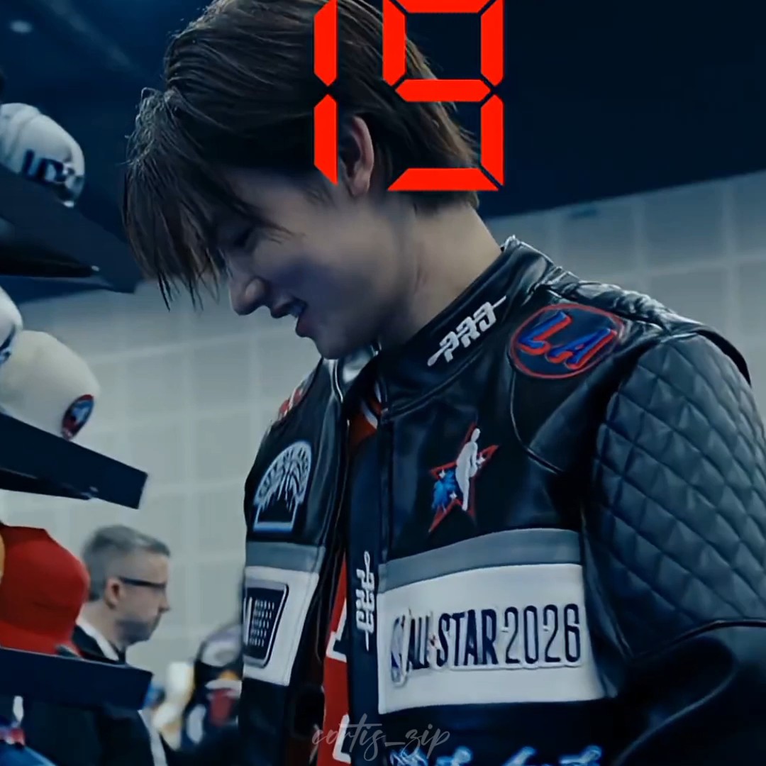 i need this kind of styling for cortis in f1 singapore grand prix