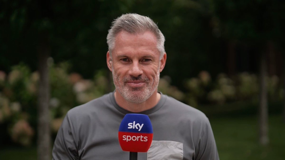 "I think it pushes them above Chelsea as title contenders, they look a lot stronger" Jamie Carragher says Man City have overtaken Chelsea as Arsenal's strongest rival for the title after agreeing a deal to sign Enzo Fernandez 🏆
