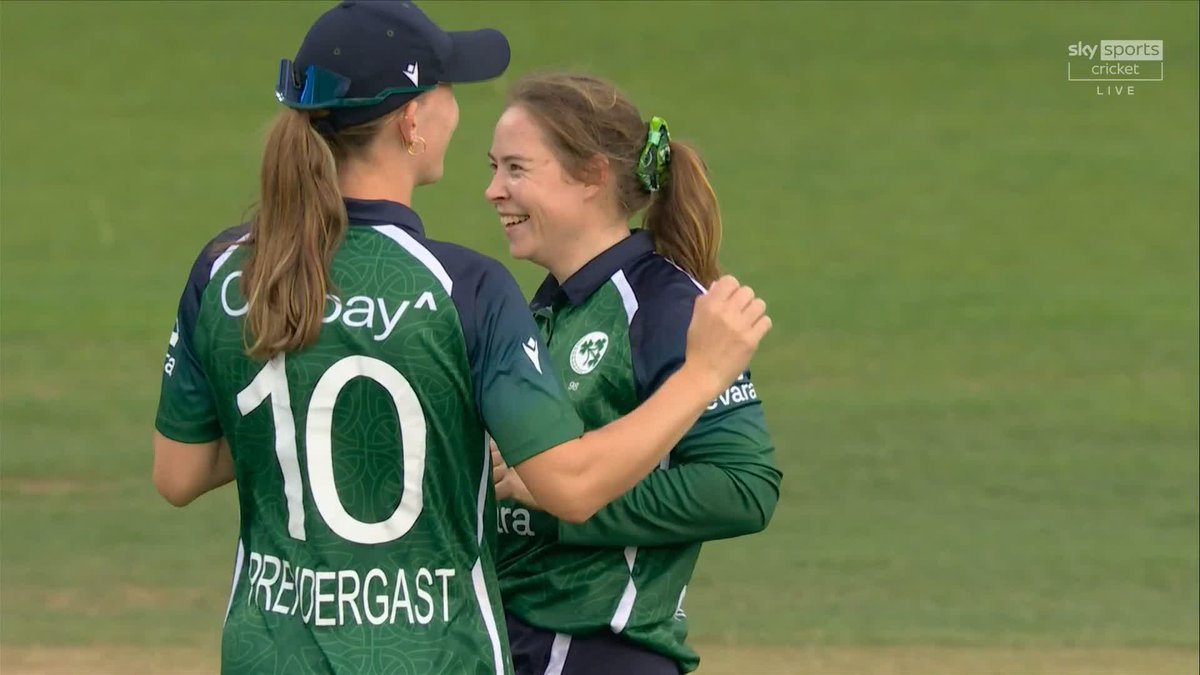 Excellent bowling from Cara Murray! 🎯
