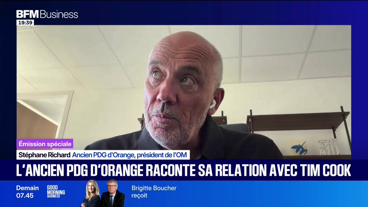 Stéphane Richard raconte sa relation avec Tim Cook L’ancien PDG d’Orange, aujourd’hui président de l’Olympique de Marseille, raconte ses rencontres avec Tim Cook et Steve Jobs et livre son regard sur les deux patrons d’Apple. 💬Stéphane Richard 🎙️François Sorel