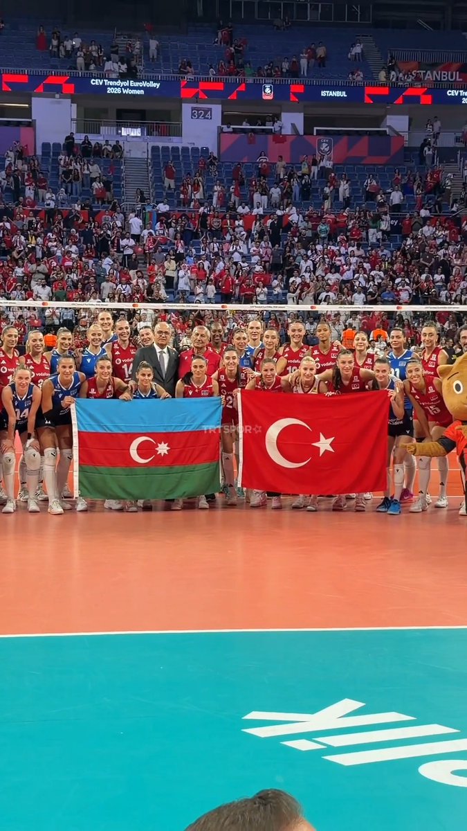İki devlet, tek millet... 🇹🇷🤝🇦🇿 📸 Galibiyet değil dostluk pozu veriyoruz... #TRTSporDijital