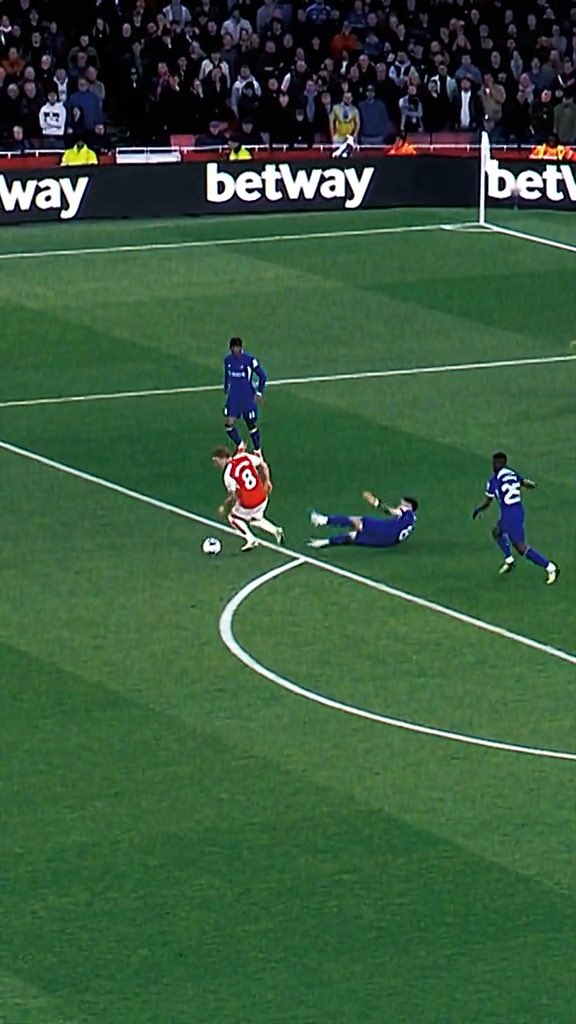 Enzo Stans 🗣️: let’s now see who will play in the midfield for Chelsea against Arsenal. The Enzo Fernandez against Arsenal: